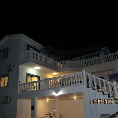 Nyaraló Dioni Korall-öböl