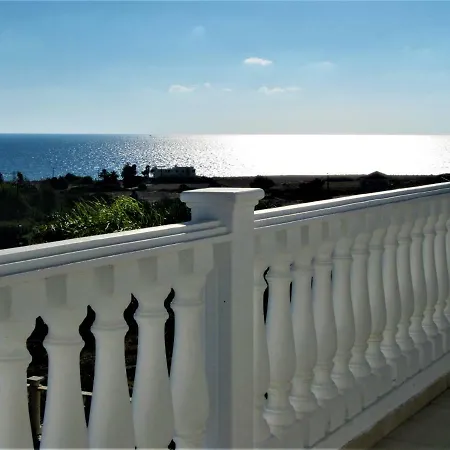 Dioni Holiday home Coral Bay