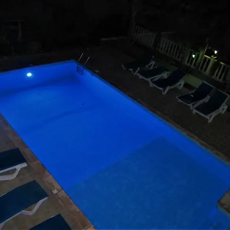 Dioni * Coral Bay