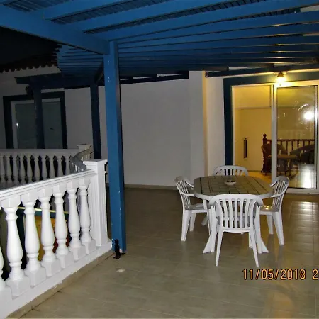 Dom wakacyjny Dioni Coral Bay