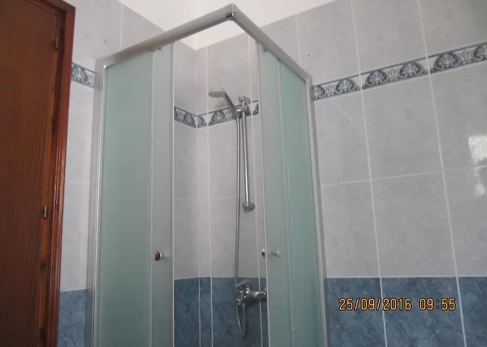 Dioni קורל ביי