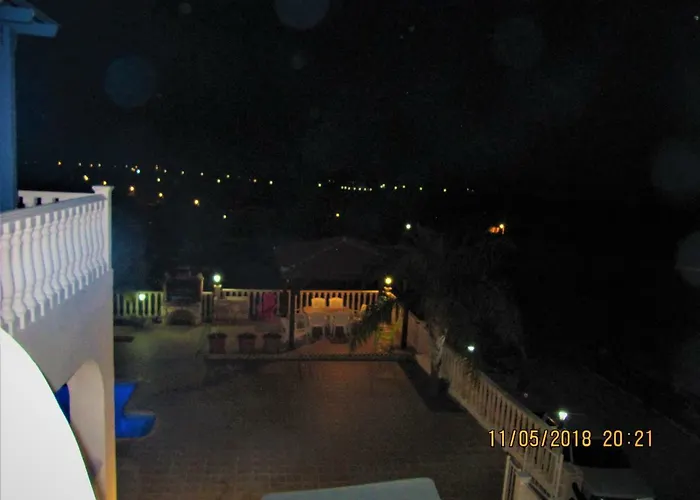 Dioni Prázdninový dům *