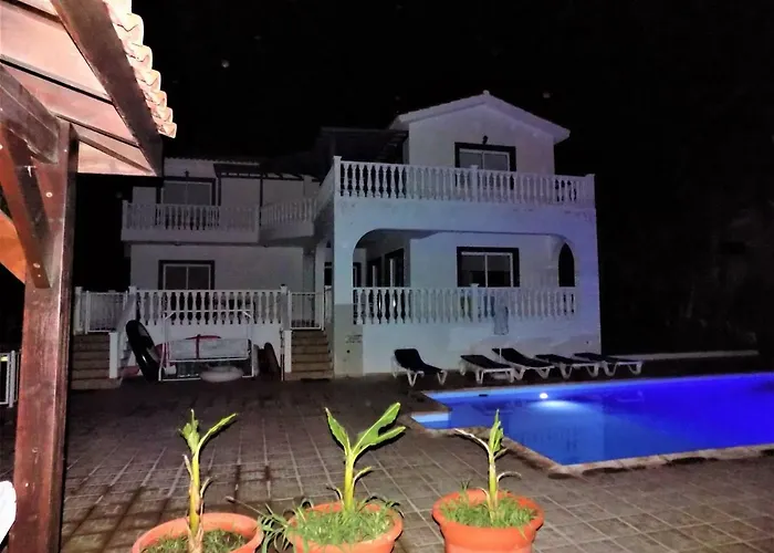 Dioni בית נופש קורל ביי